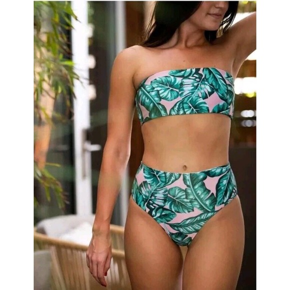 Kenny Flowers Other - NEW! Kenny Flowers THE Beverly Hills Palm Leaves SPF Strapless Bikini Top sz SM